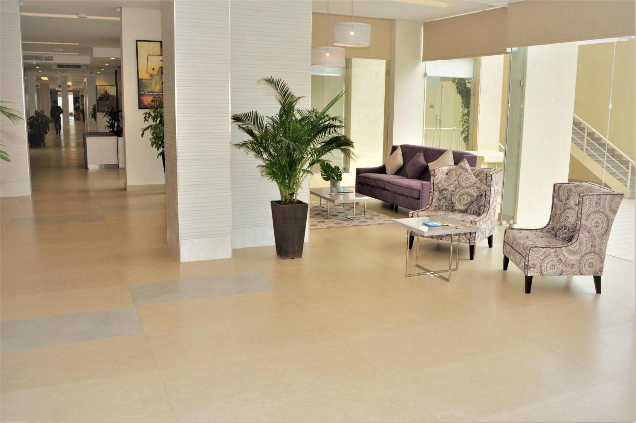 Auberge de jeunesse The Lofts Kuwait Fintas à Koweït Extérieur photo
